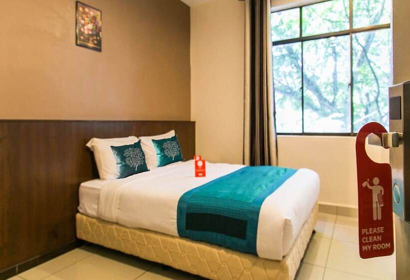 Отель Capital O 91017 Tuba Beach Resort @ Pulau Tuba