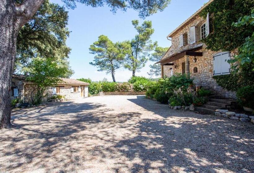 تختخواب و صبحانه Domaine L'helion