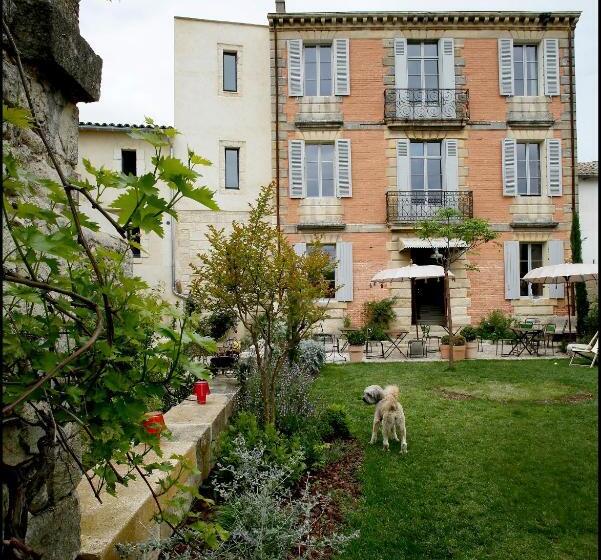 La Maison Rouge D Uzes B&b
