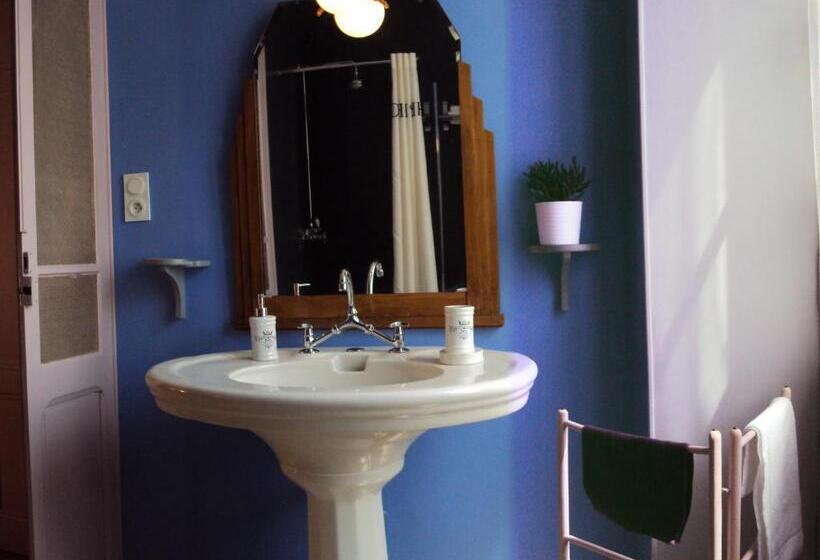 تختخواب و صبحانه Les Chambres Des Dames