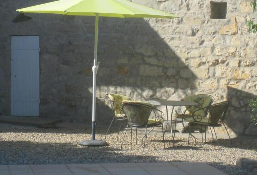 مبيت وإفطار Mas De La Garrigue