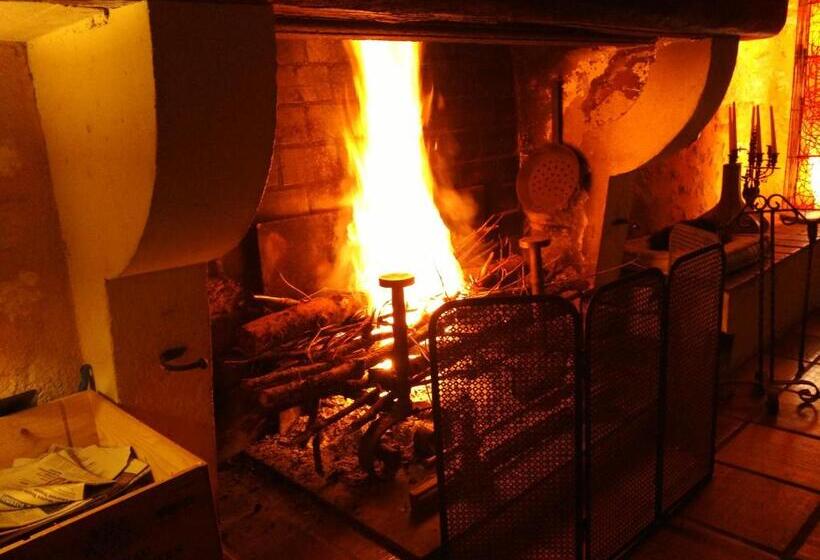 مبيت وإفطار Chambre D'hôtes Le Moulin De Moulis