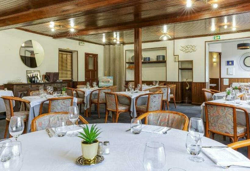민박 Auberge D Ici Et D Ailleurs