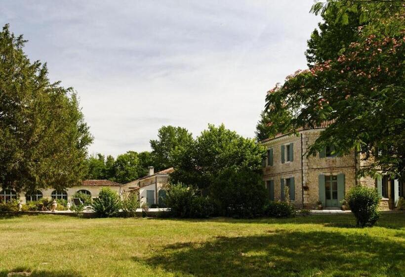 ベッドアンドブレックファースト Château De L Isle  Chambres D Hôtes