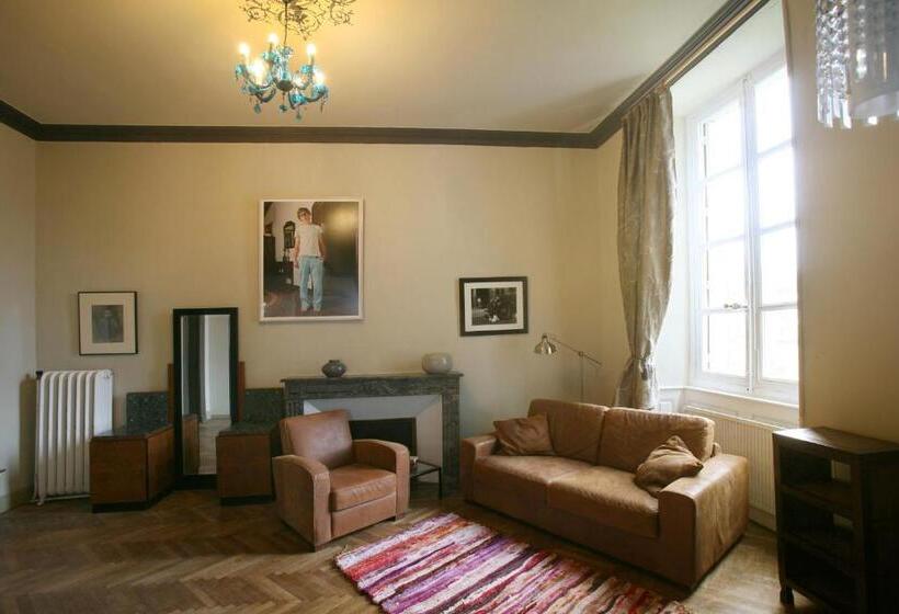 مبيت وإفطار La Maison Du Pont Vieux