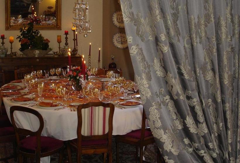 Bed and Breakfast Le Petit Chateau   Tiffauges Proche Puy Dufou