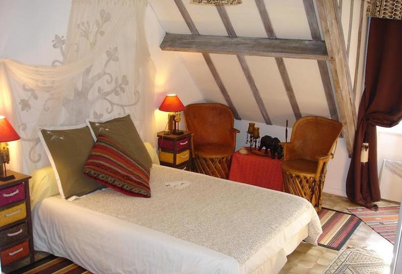 Bed and Breakfast Le Petit Chateau   Tiffauges Proche Puy Dufou