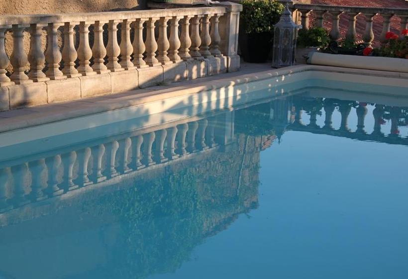 Bed and Breakfast Le Petit Chateau   Tiffauges Proche Puy Dufou