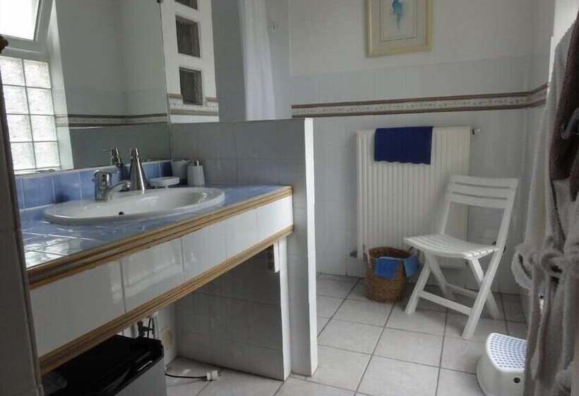 مبيت وإفطار Les Montades Chambres D Hôtes