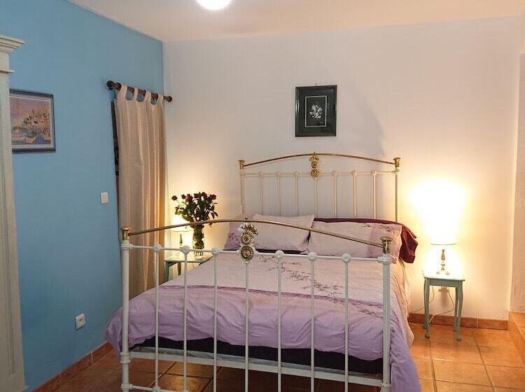 مبيت وإفطار Les Montades Chambres D Hôtes