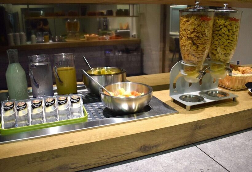 ホテル Ibis Budget Arles Palais Des Congres