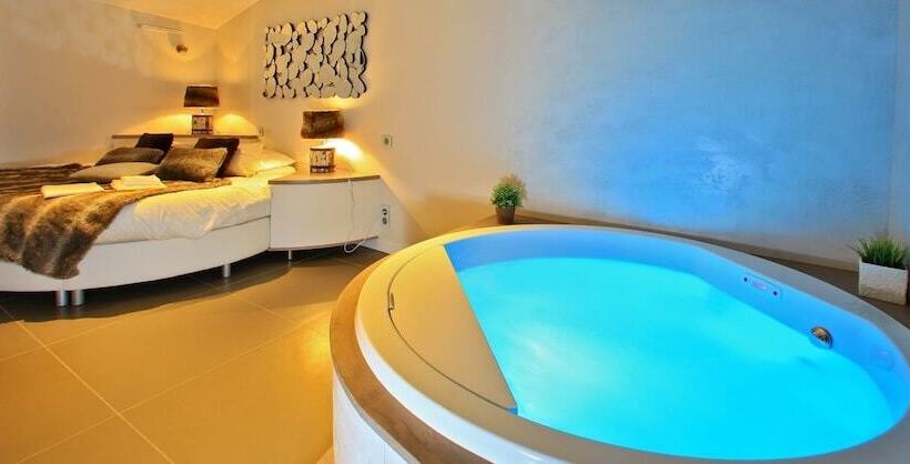 هتل Logis Hôtel La Chaize