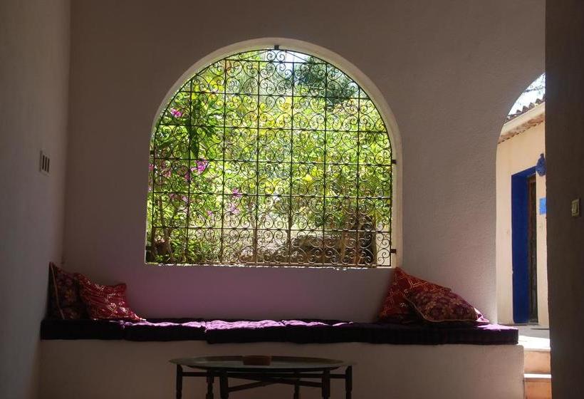 مبيت وإفطار Aloasis