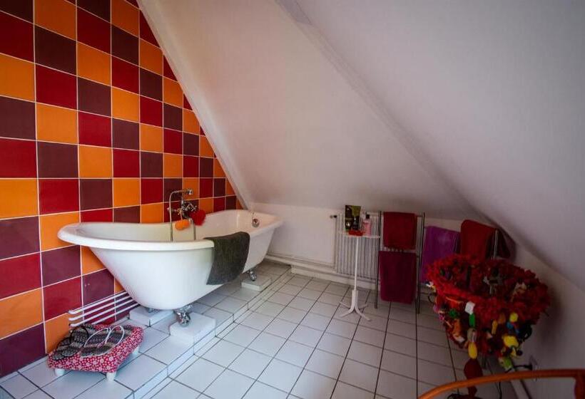 ベッドアンドブレックファースト Chambres D Hôtes & Spa Le Chat Chez Qui J Habite