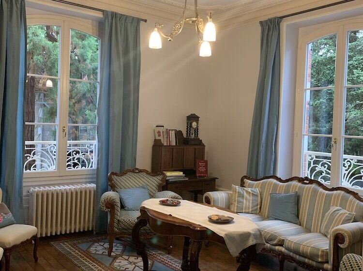 مبيت وإفطار L'oustal