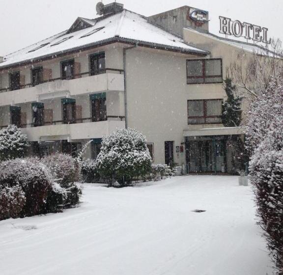 فندق Hôtel 4c