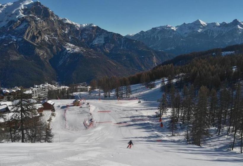 酒店 Hôtel Restaurant Gîtes Les 5 Saisons