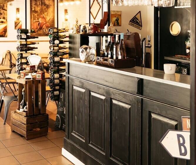 ホテル Hôtel Restaurant La Voile   Le Dock Er