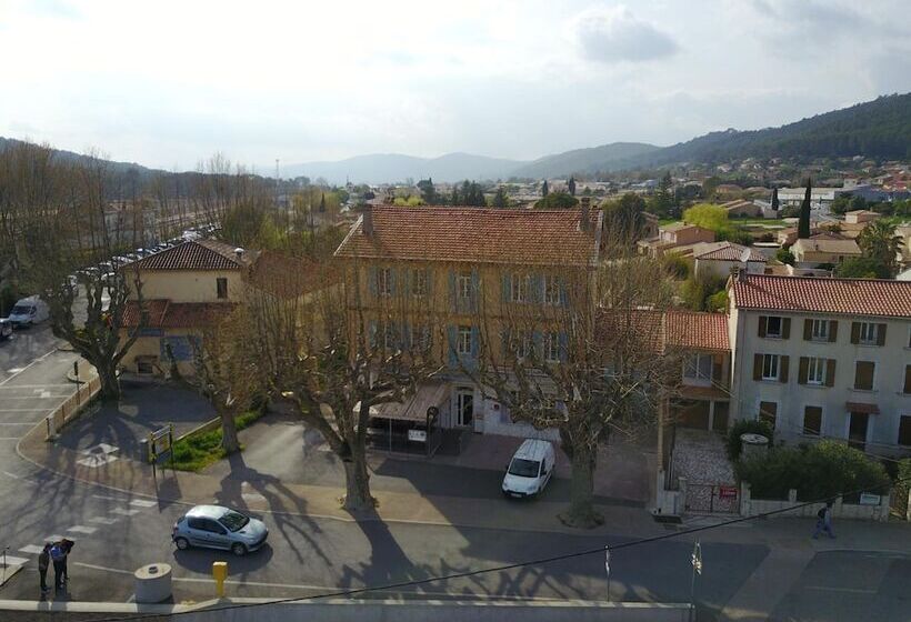 فندق Restaurant Le Castel Fleuri