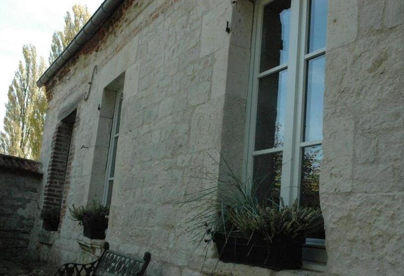 צימר Château De Clermont