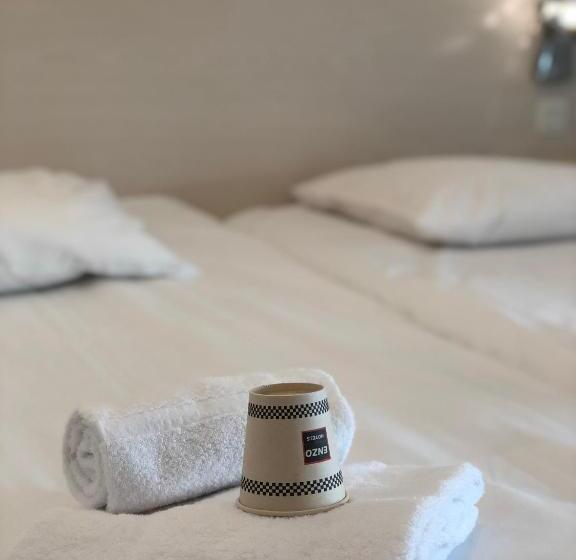 Enzo Hotels Neufchâteau By Kyriad Direct