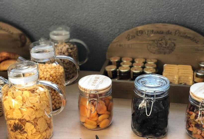 Enzo Hotels Neufchâteau By Kyriad Direct