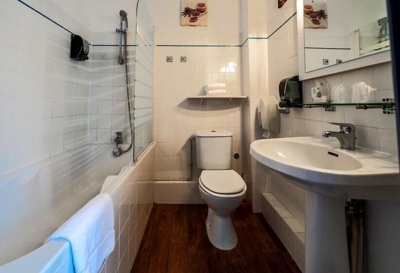 בית מלון כפרי Auberge De Kerveoc H