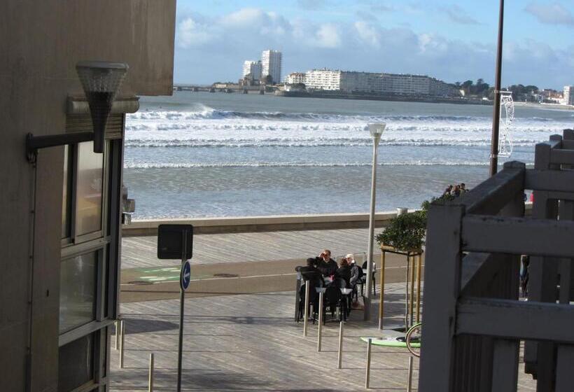 فندق & Cantine De La Plage