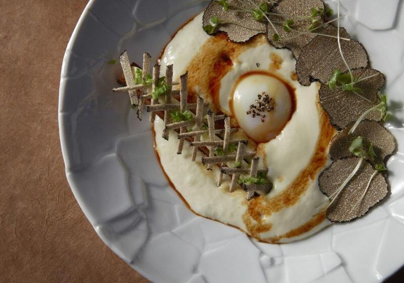 ホテル Logis Hôtel   Restaurant Maison Claude Darroze