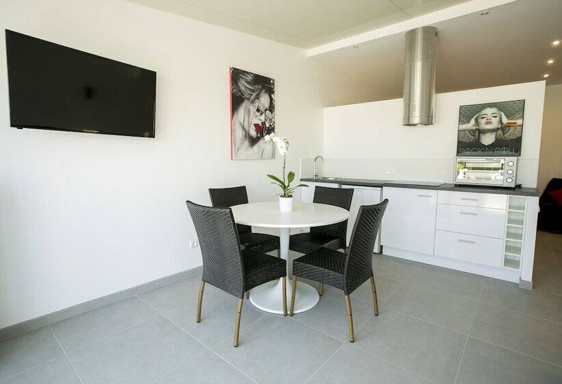 Le Grand Large Bord De Mer Hotel & Appartements