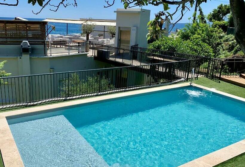 هتل Calavita Rooftop & Spa