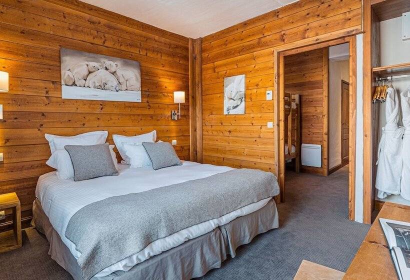 Отель Hôtel Carlina By Les Etincelles
