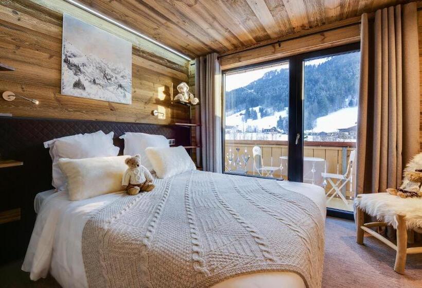 酒店 Hôtel Chalet Les Ecureuils Restaurant, Sauna & Spa Garage