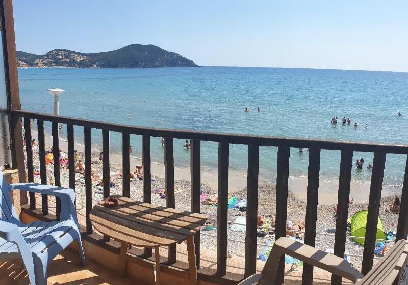 Отель Hôtel Chanteplage