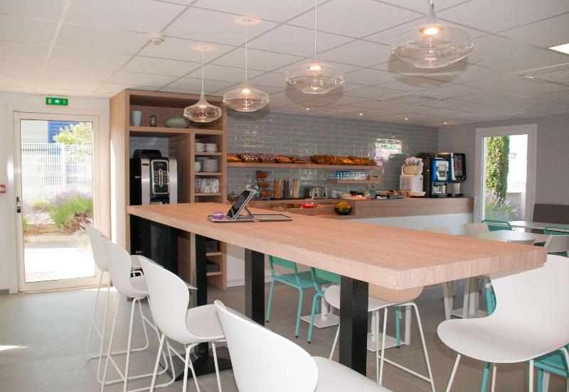 هتل Kyriad Montpellier Ouest St Jean De Védas   A709