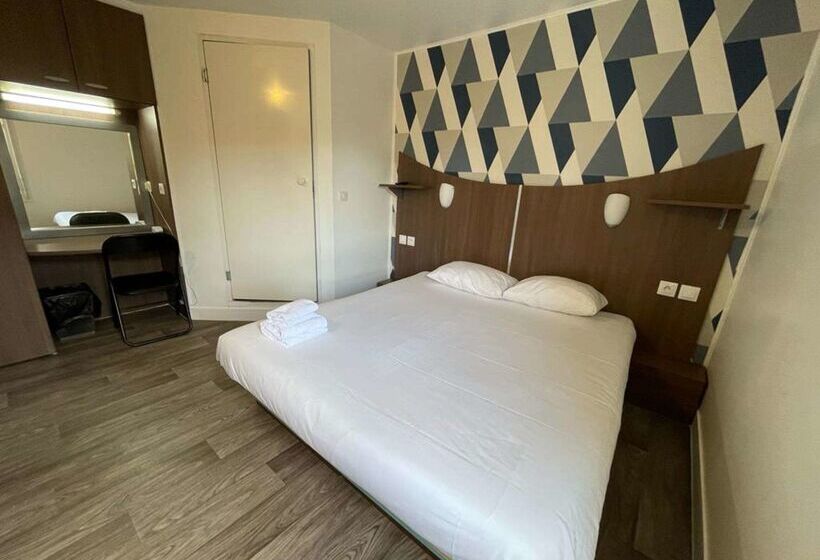בית מלון כפרי Kyriad Direct Val De Reuil