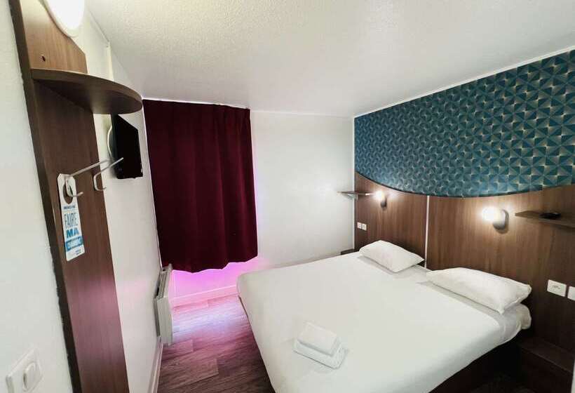 בית מלון כפרי Kyriad Direct Val De Reuil