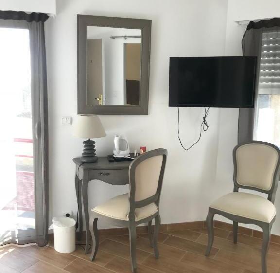 فندق L Estacade