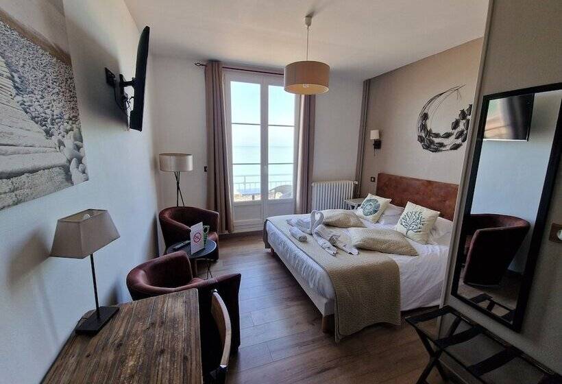 ホテル Les Fregates