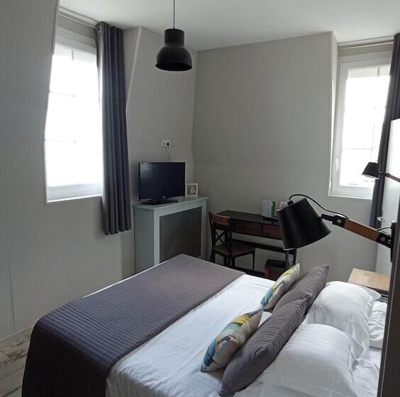 ホテル Les Fregates