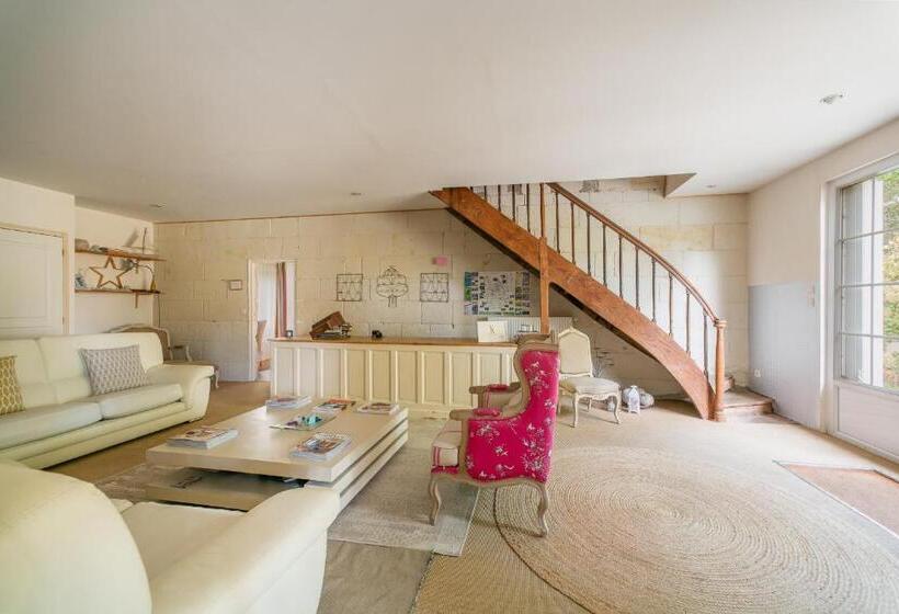 בית מלון כפרי Maison D Hôtes Villa Richelieu