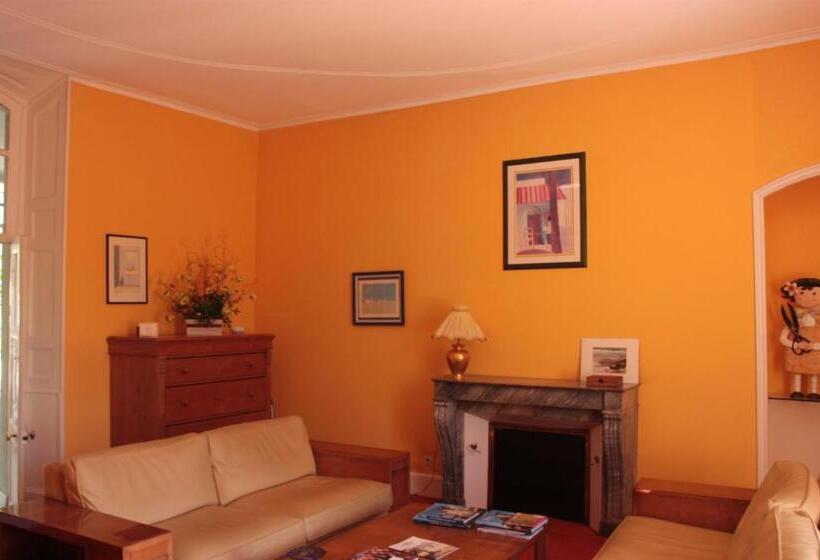 Отель Manoir De Boisvillers