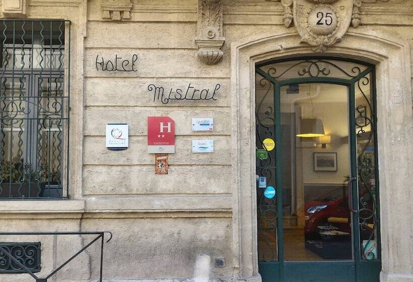 هتل Mistral Comedie Saint Roch