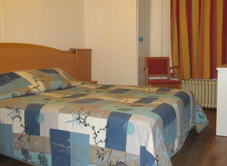 בית מלון כפרי Pictav Hôtel
