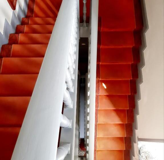 هتل Saint Charles Hôtel & Coliving Biarritz