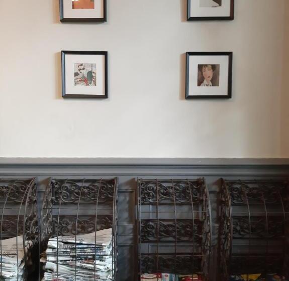 هتل Saint Charles Hôtel & Coliving Biarritz