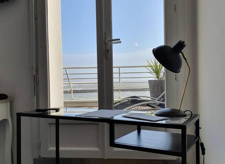 فندق Sea View