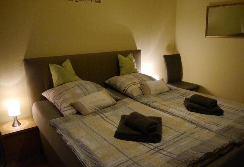 تختخواب و صبحانه Pension Heideweg