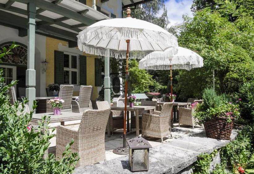 مبيت وإفطار Villa Adolphine