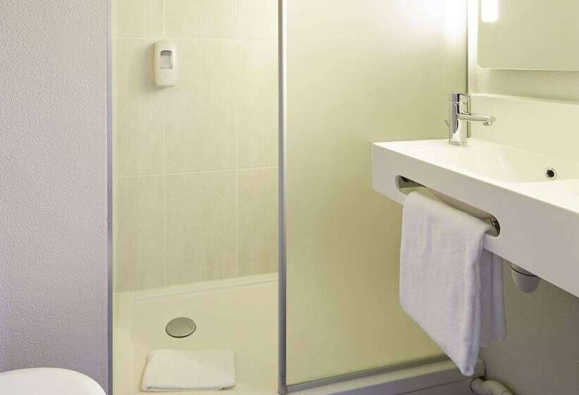 B&b Hotel Lille Roubaix Campus Gare